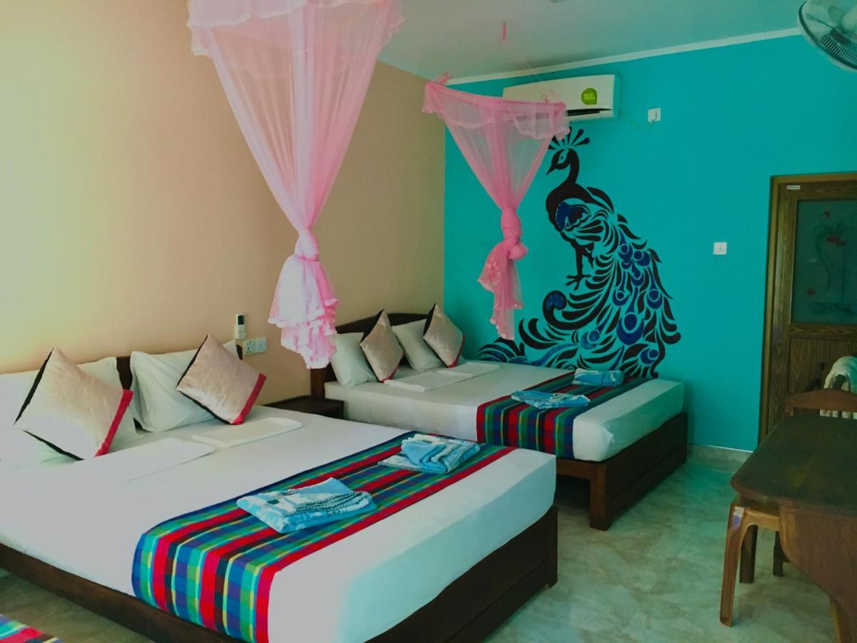 Gangadiya Lodge سيغيرِيا المظهر الخارجي الصورة