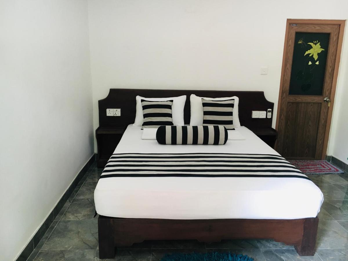 Gangadiya Lodge سيغيرِيا المظهر الخارجي الصورة