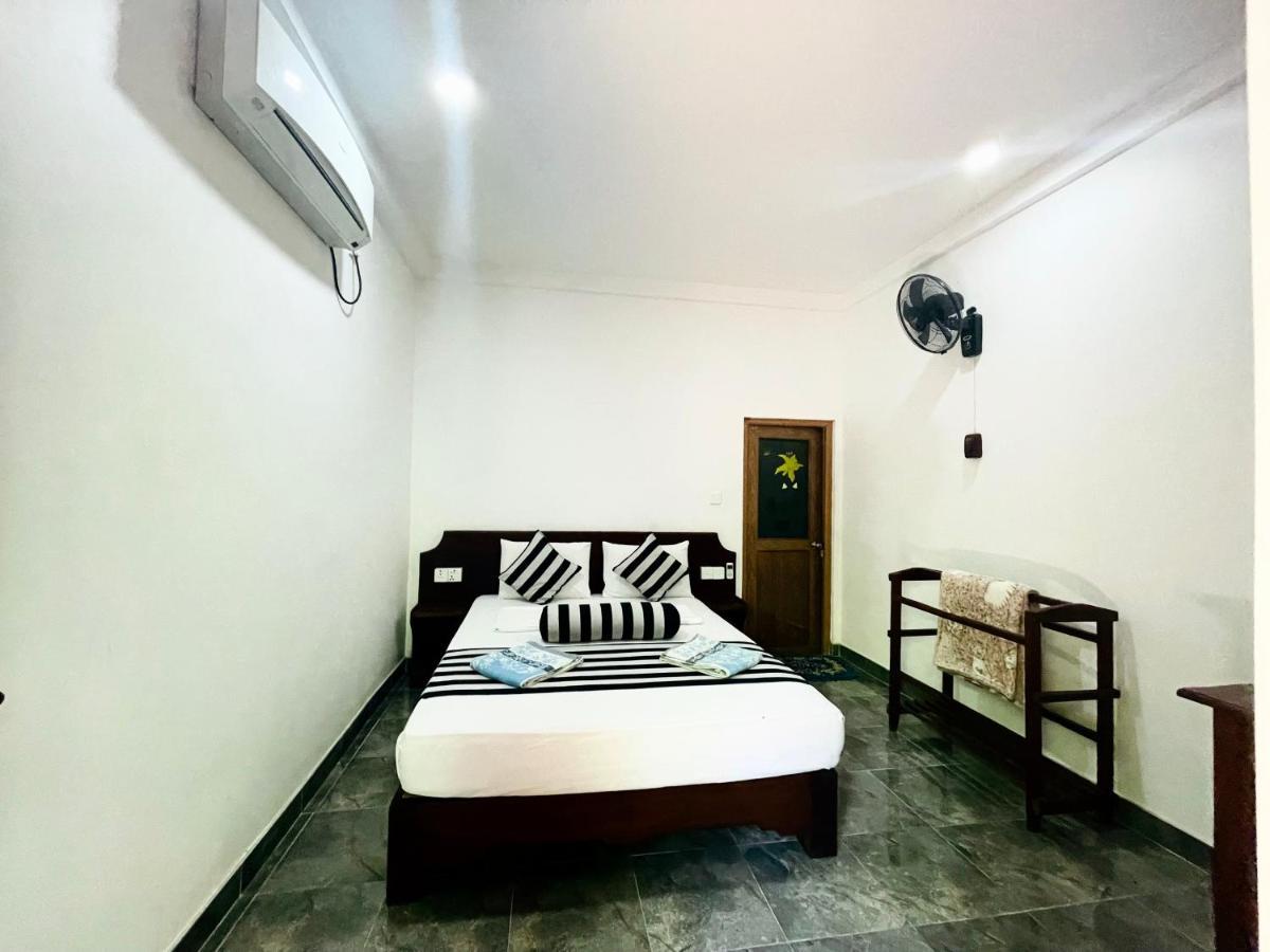 Gangadiya Lodge سيغيرِيا المظهر الخارجي الصورة