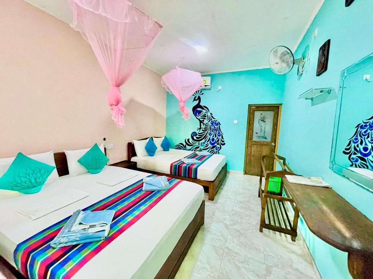 Gangadiya Lodge سيغيرِيا المظهر الخارجي الصورة